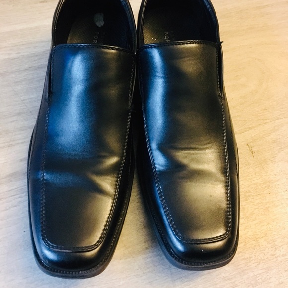 Black Perry Ellis dress shoes - Picture 2 of 4